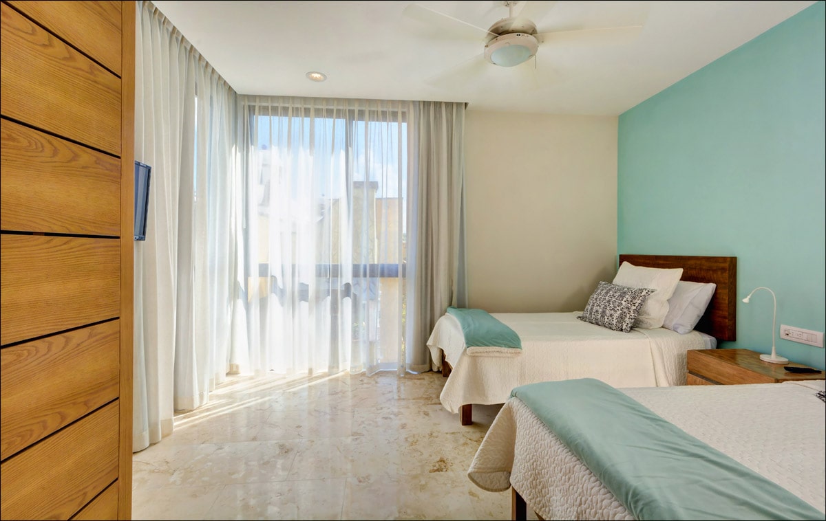 Vacation Rental central playa anah Suites 307n room 21